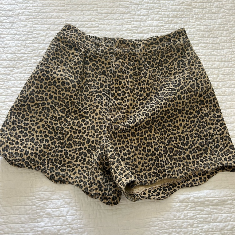 So Me High Waist Leopard Print Shorts